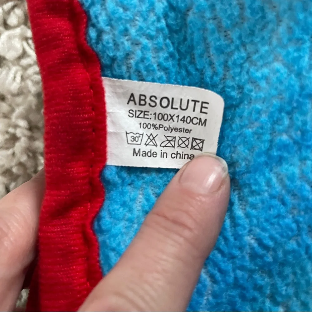 Paw Patrol Blue‎ and Red Plush Throw